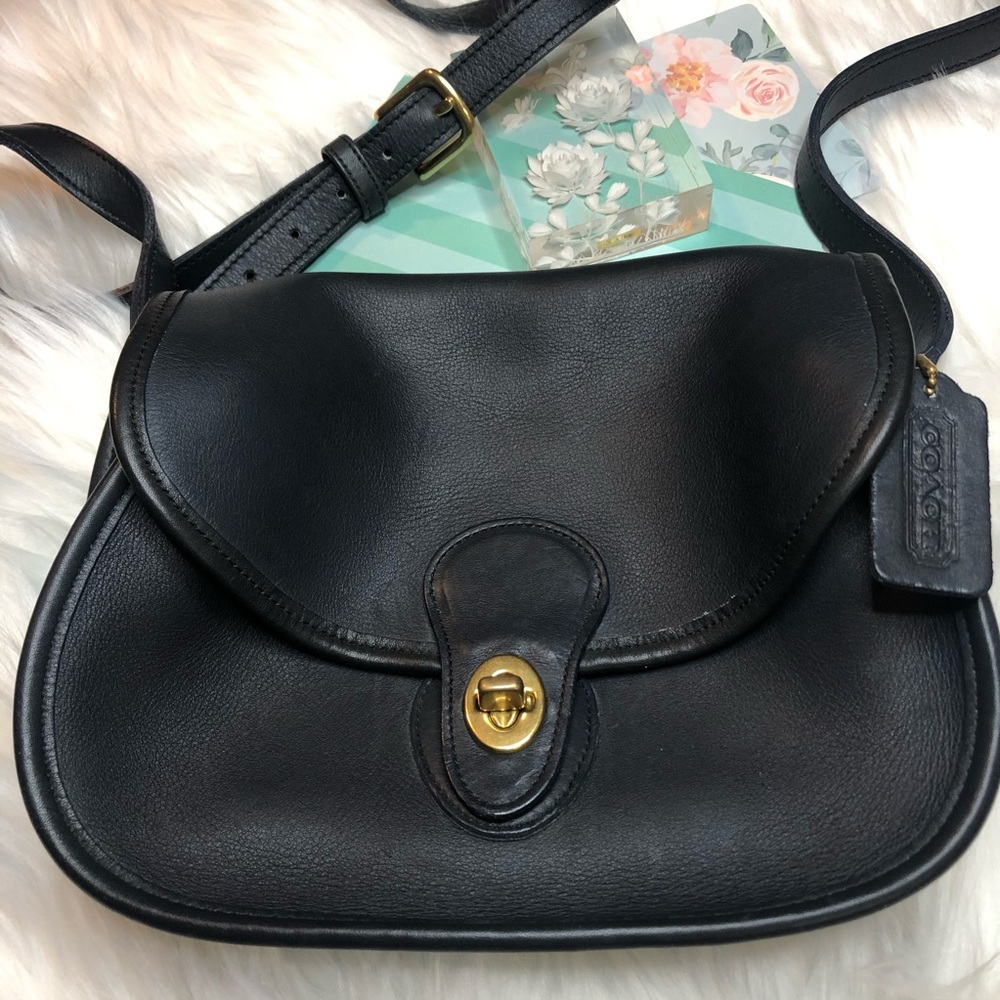 Coach Vintage All  Leather Purse Navy Blue